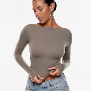 INLYRIC Women's Inbarely Ultra Long Sleeve Shirts Boat Neck Double Lined Going Out Tops Tight Fit Basic Tees